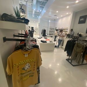 Meet your Posher, Phillip